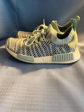 Women’s Adidas NMD R1 STLT Primeknit Shoes